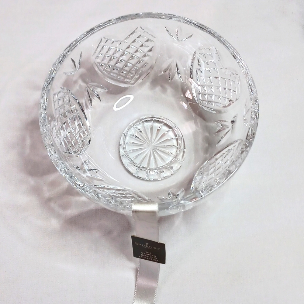 Waterford Crystal Wedding Heirloom Collection Footed 6" Bowl Hearts Pineapple